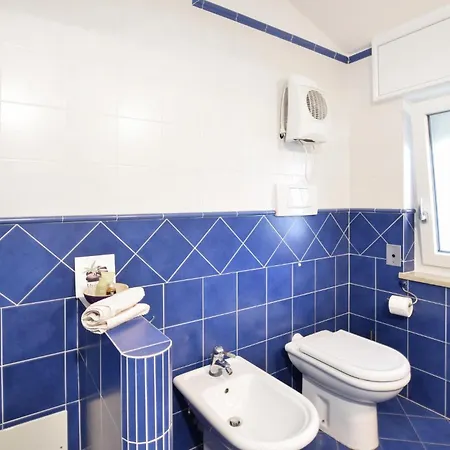 1 Bedroom Cozy In Borgofranco Divrea