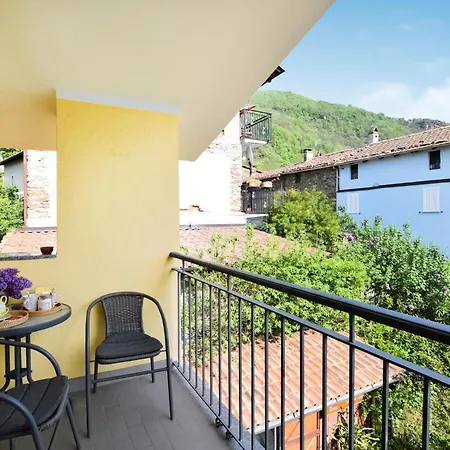 1 Bedroom Cozy In Borgofranco Divrea
